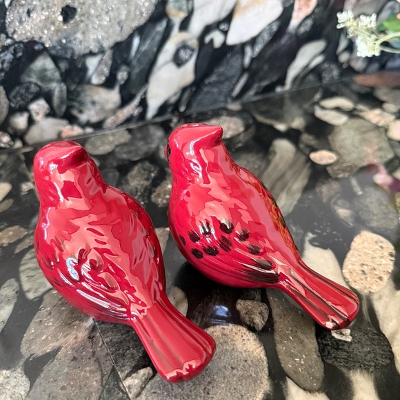 Salt & Pepper shakers - Picture 4 of 6